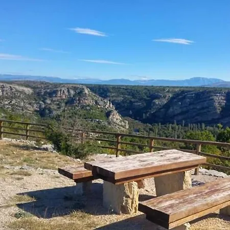 Mushroom House - Sleeps 4 - Pets Ok - Parking Nyaraló *