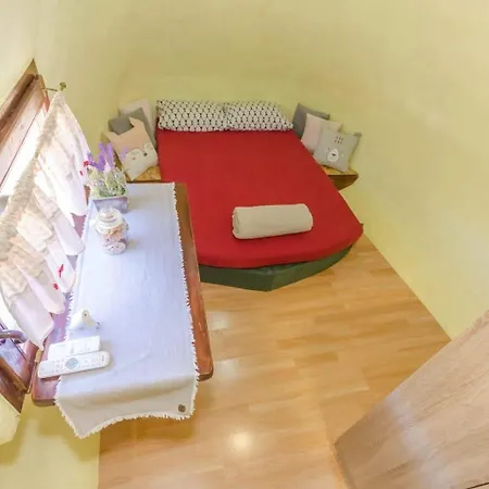 度假居 Mushroom House - Sleeps 4 - Pets Ok - Parking