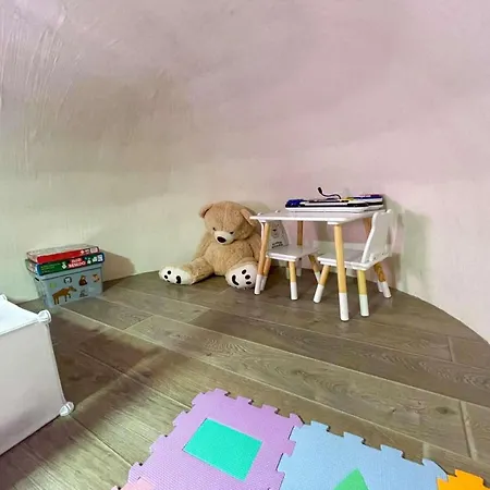 Mushroom House - Sleeps 4 - Pets Ok - Parking Skradin