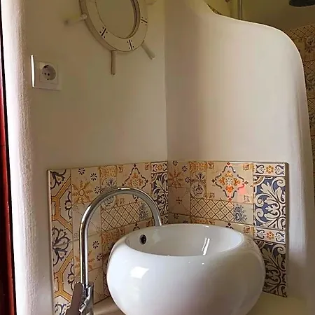 Mushroom House - Sleeps 4 - Pets Ok - Parking Nyaraló *