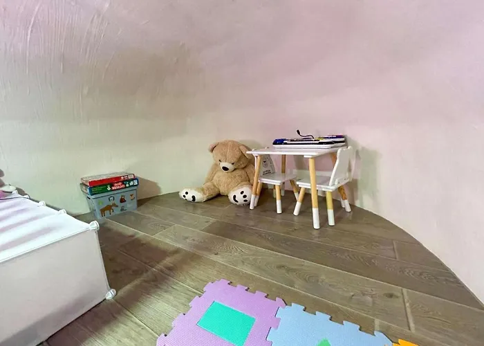 Mushroom House - Sleeps 4 - Pets Ok - Parking סקארדין